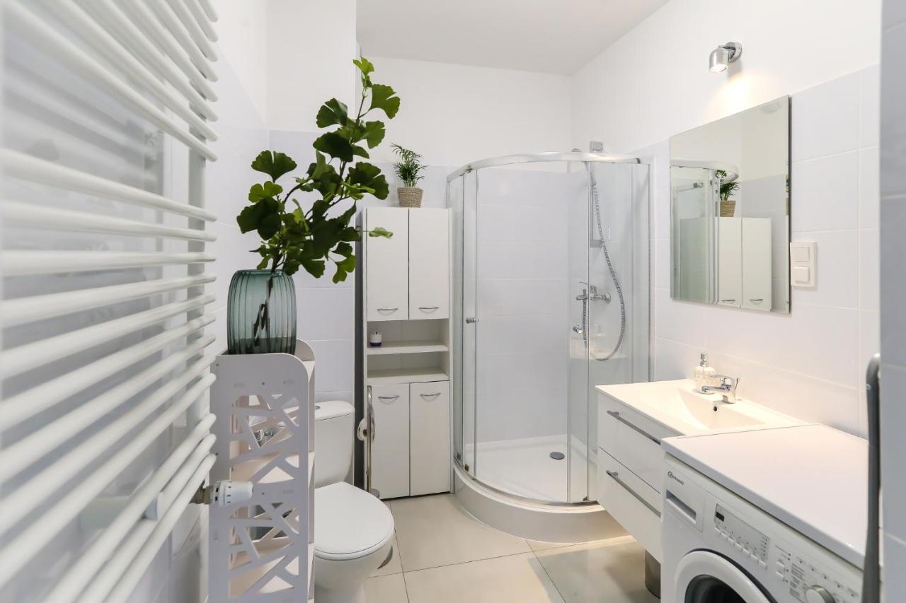 King4You Apartments Вроцлав Екстериор снимка