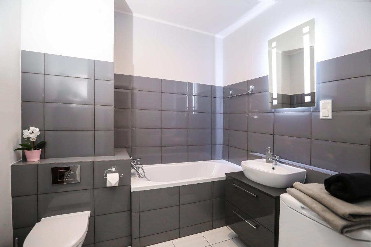 King4You Apartments Вроцлав Екстериор снимка